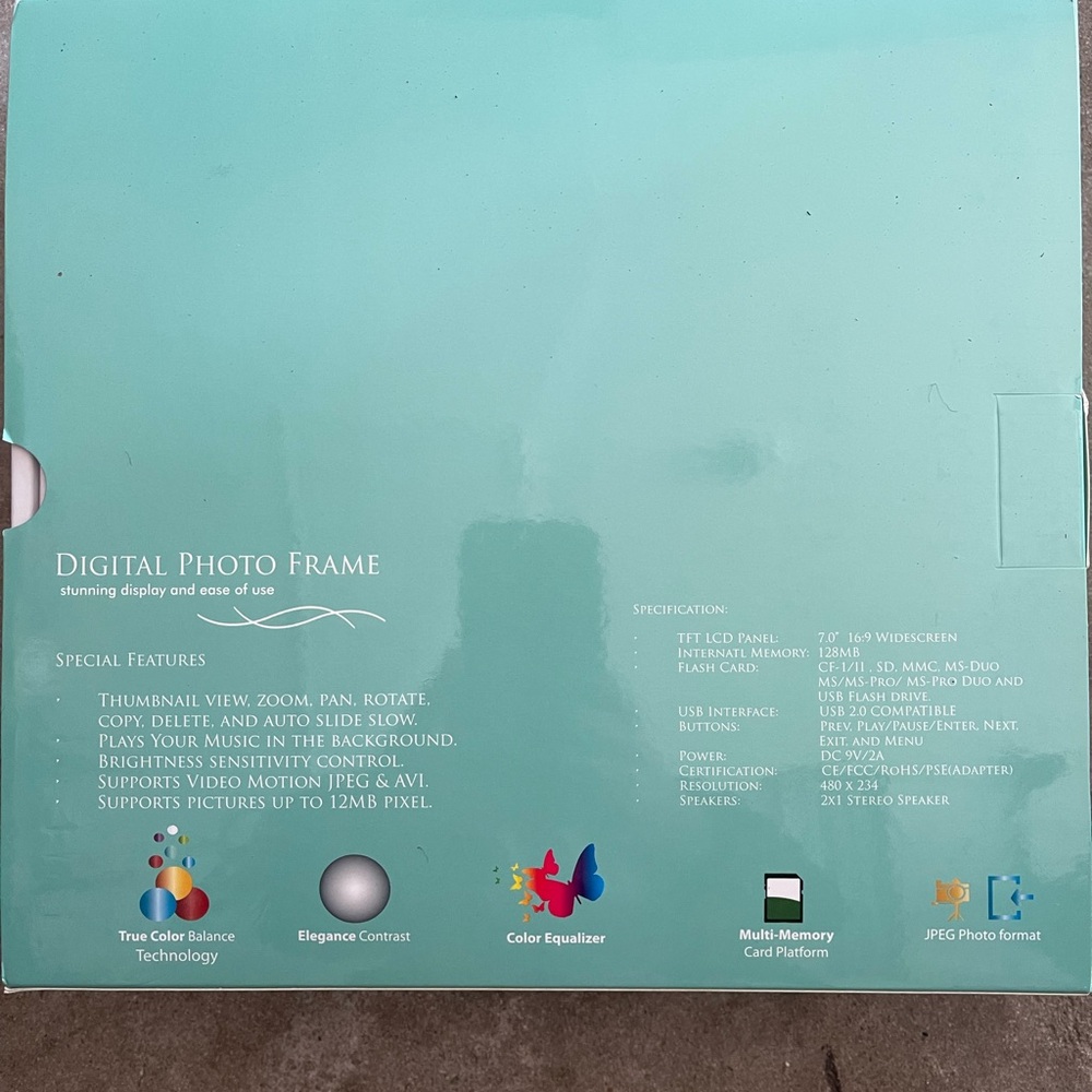 Brand New In Box 7 Inch Digital Photo Frame - Picture 2 of 3